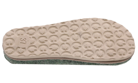 Kapcie damskie obuwie domowe filc Serca / wyjmowana wkładka