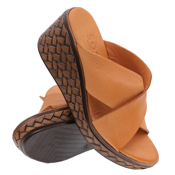 Wysokie klapki damskie profilaktyczne na koturnie