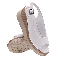 Sandały damskie na koturnie