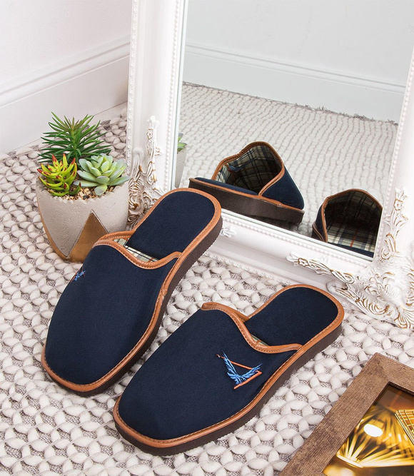 Obuwie domowe męskie kapcie