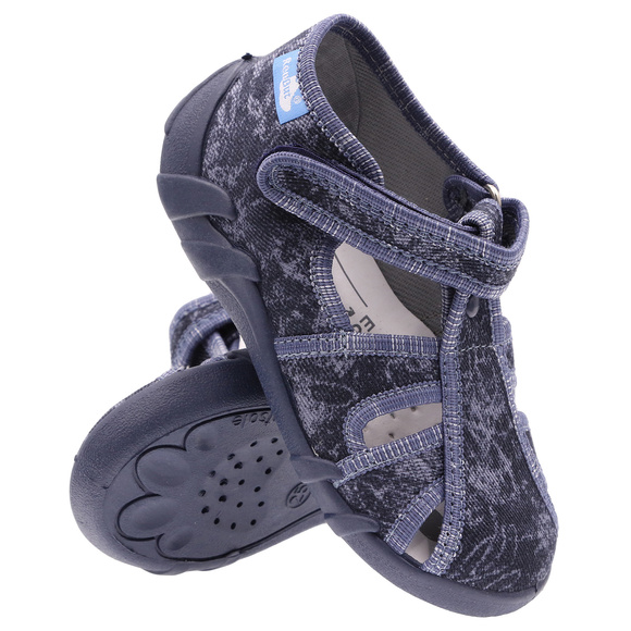 kapcie dziecięce obuwie tekstylne na rzep