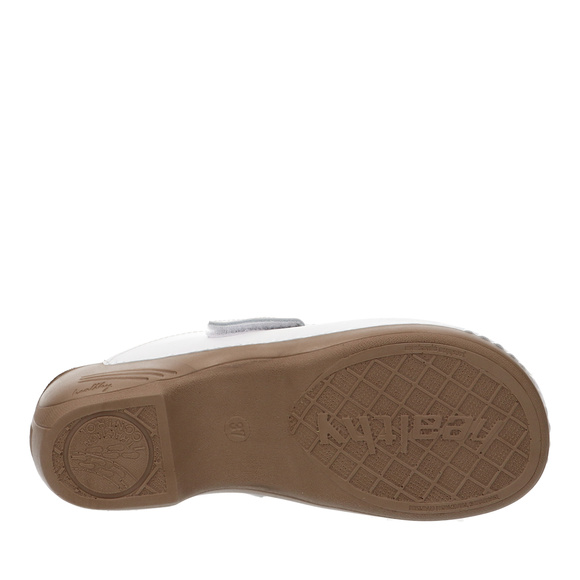 Klapki medyczne damskie wysokie profilaktyczne na rzep