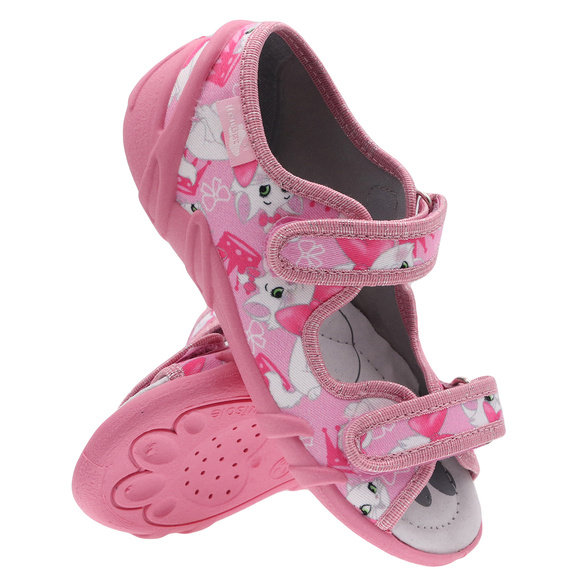 Kapcie dziecięce tekstylne sandałki na rzepy